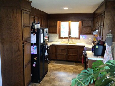 55 Amherst St, Ludlow, MA 01056 - photo 4