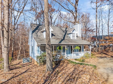 609 Dana Ct, Hillsborough, NC 27278 - photo 3