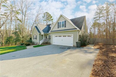 236 Lassiter Ln, Asheboro, NC 27205 - photo 3