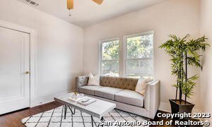 826 E Erie Ave unit B, San Antonio, TX 78212 - photo 4