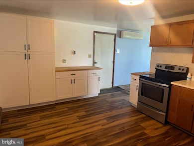 170 Weston Place, Shenandoah, PA 17976 - photo 6