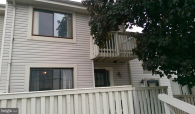 12866 Cara Dr unit 32, Woodbridge, VA 22192 - photo 2