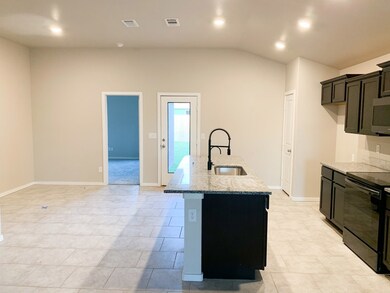 9116 Ratliff Ridge Ave, Odessa, TX 79765 - photo 6