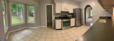 10803 Cedar Post Ln, Spotsylvania, VA 22553 - photo 4