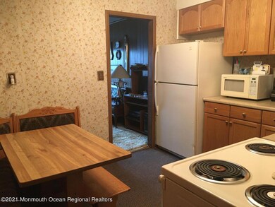 1 Roger Rd, Edison, NJ 08817 - photo 5