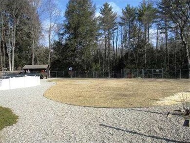 68 Plantation Cir, Greenfield, MA 01301 - photo 3