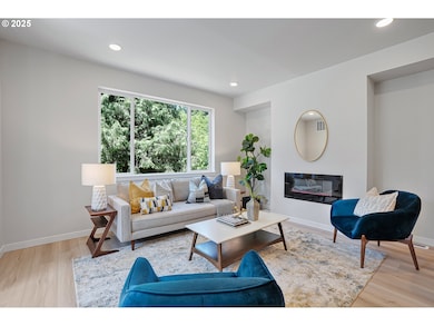 15155 E Burnside St, Portland, OR 97233 - photo 6