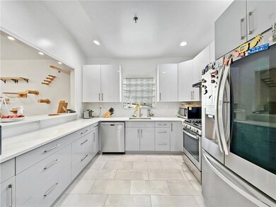 1440 W 4th St unit 3B, Brooklyn, NY 11204 - photo 4