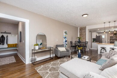 1537 13th St, Des Moines, IA 50314 - photo 4