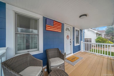 15 Cedar Grove Ct, Patchogue, NY 11772 - photo 5