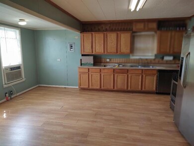 409 Arthur Ave, Lake Arthur, LA 70549 - photo 6