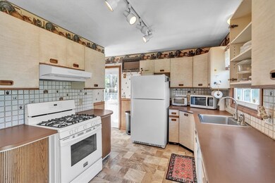 65 Ingalls St, Warwick, RI 02889 - photo 6