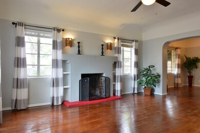 Bright & Inviting Great Room
