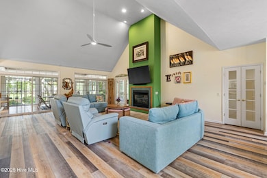 3193WexfordWay-30