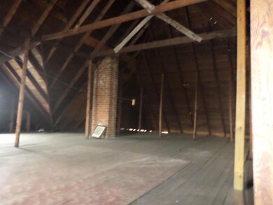 1127 Chapman Ave SW Main (4)