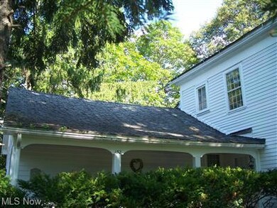 152 N Bissell Rd, Aurora, OH 44202 - photo 3