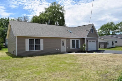 23 Michigan Ave, Rensselaer, NY 12144 - photo 2