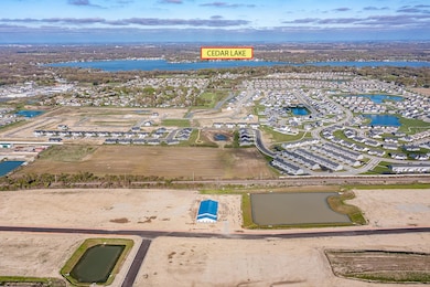 Railside Building MIDDLE VIEW W:CL