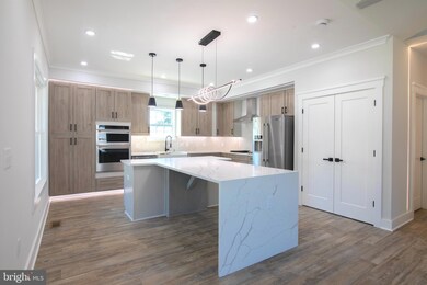 135 Locust Ave, Colonial Beach, VA 22443 - photo 6