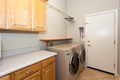 10830 E Jasmine Dr, Scottsdale, AZ 85255 - photo 3