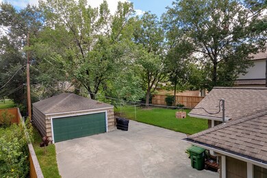 882 W 41st St, Houston, TX 77018 - photo 7