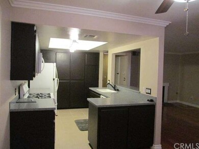 914 N Redding Way unit C, Upland, CA 91786 - photo 7