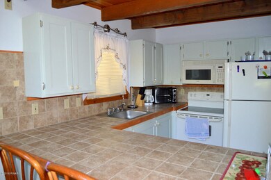 1074 Rainbow Dr, Lake Ariel, PA 18436 - photo 7