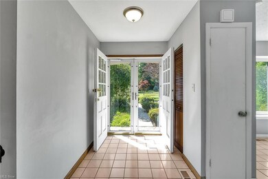 8564 Usher Rd, Olmsted Falls, OH 44138 - photo 4