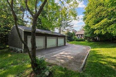 16 Laurel Ln, Warren, RI 02885 - photo 4