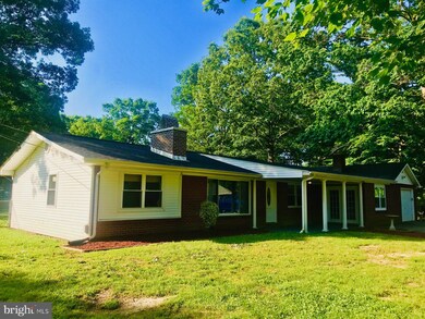 5230 Colebrook Dr, La Plata, MD 20646 - photo 2