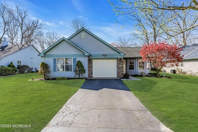 528 Petunia Ln N, Whiting, NJ 08759 - photo 4