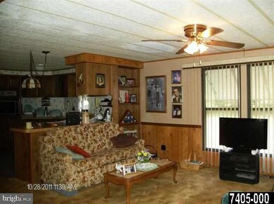 935 Kelly Dr unit 935, Mount Wolf, PA 17347 - photo 6