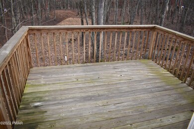 405 Surrey Dr, Hawley, PA 18428 - photo 6