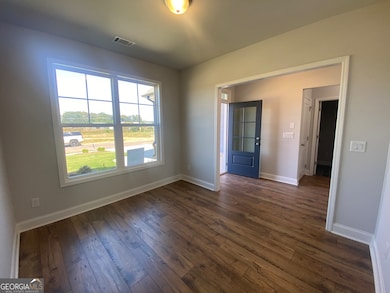 Wide planked laminate flooring through out