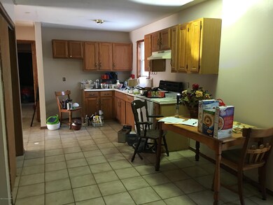 8871 Chipmunk Ln, Tobyhanna, PA 18466 - photo 2