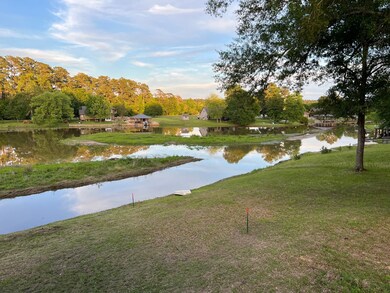72 Hunter's Creek Dr, Huntsville, TX 77340 - photo 2