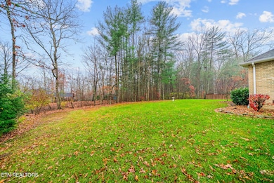 214 Woodhaven Dr, Crossville, TN 38571 - photo 6