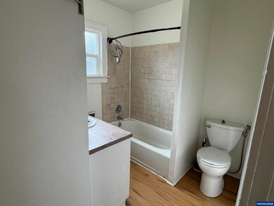 348 Main St E, Monmouth, OR 97361 - photo 7