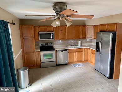 567 Jamestown Ct, Edgewood, MD 21040 - photo 3