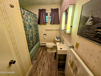 1ST FL BATH