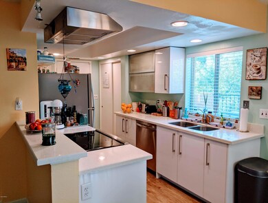 10420 N 10th St unit 1, Phoenix, AZ 85020 - photo 7