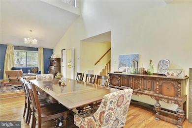 2607 Oakenshield Dr, Potomac, MD 20854 - photo 5