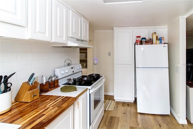 5127 Yearling Ave, Weeki Wachee, FL 34607 - photo 5