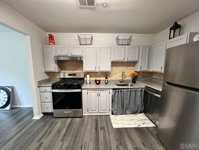 611 611 Blossom Cir Cir, South Brunswick, NJ 08810 - photo 4