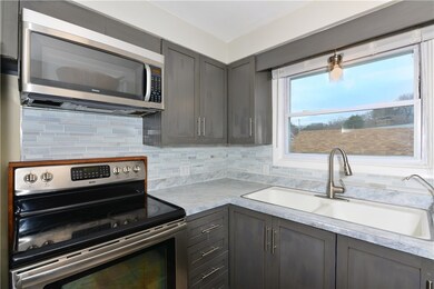 80 Winona St, Providence, RI 02904 - photo 7