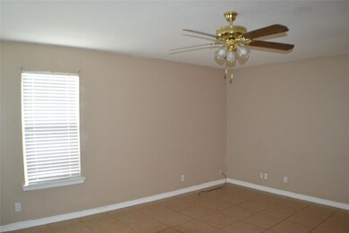 1014 W Baker St, Denison, TX 75020 - photo 6