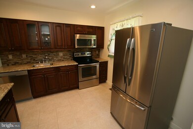 6108 Lori Ln, Elkridge, MD 21075 - photo 2