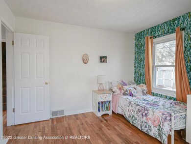 1224 Berten St, Lansing, MI 48910 - photo 7