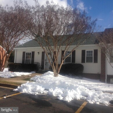 254 Fairfield Dr, Warrenton, VA 20186 - photo 2