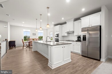 10036 -B American Pharoah Ln unit 84, Laurel, MD 20723 - photo 3